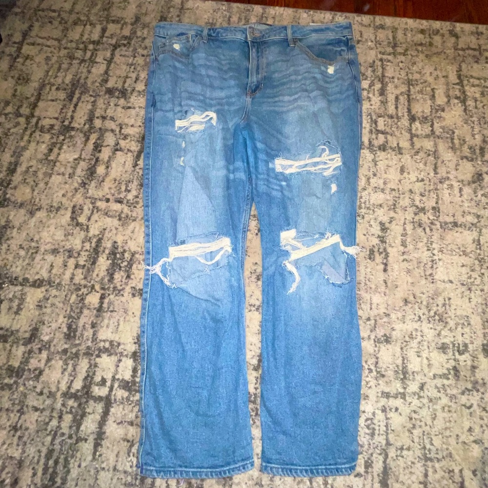 Hollister 🌴 Hi-Rise Vintage Straight Jeans